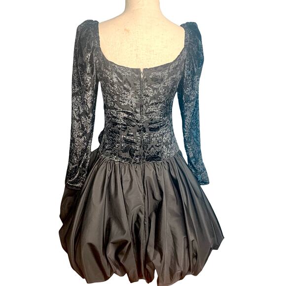 Cattiva by‎ Maya Jornot Black Bubble Hem Long Sleeve Sweetheart Neck Dress Women - Picture 3 of 11